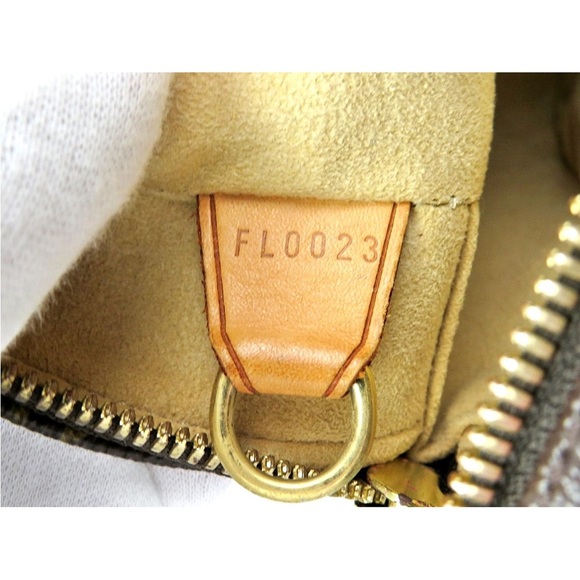 Louis Vuitton Tan and Brown Monogram Briefcase Unisex - Picture 15 of 16